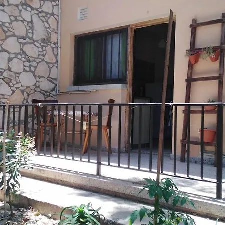 George Center Apartmán